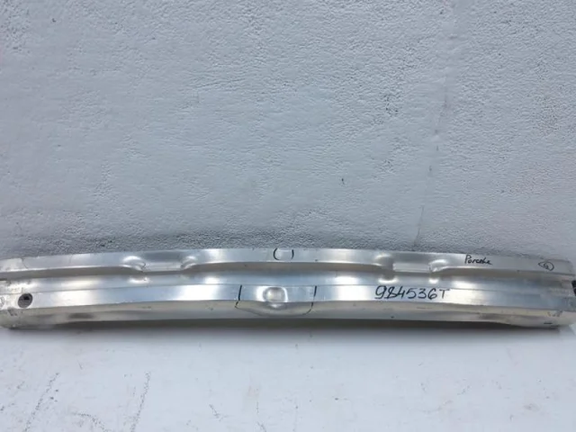 Усилитель переднего бампера для Porsche Macan 95B 2014-2023 на фотографиях