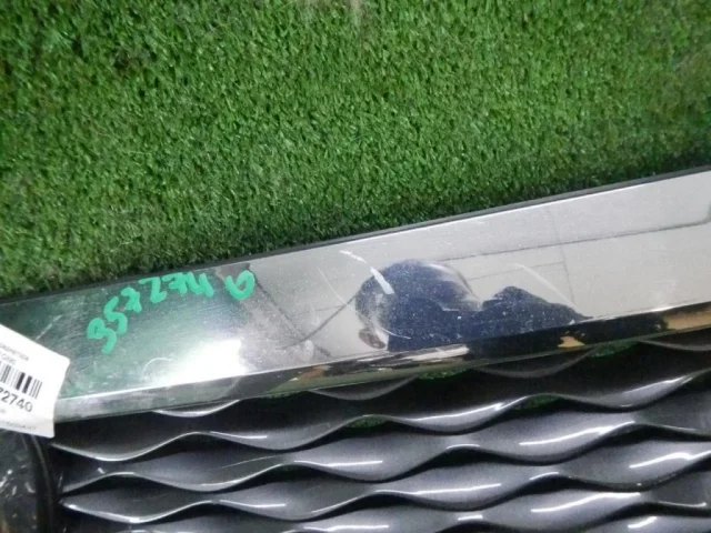 Решетка радиатора для Infiniti QX 80 2013-2022 на фотографиях