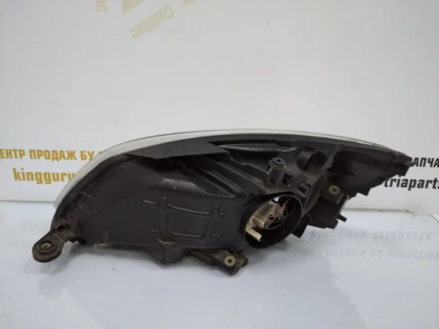 Фары для Skoda Fabia 5J Estate 2007-2015 на фотографиях