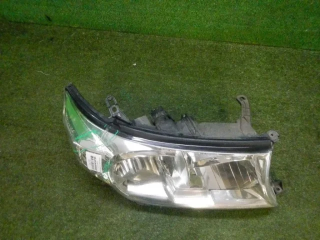 Фары для Toyota Land Cruiser 200 (JDM) 2007-2013 на фотографиях