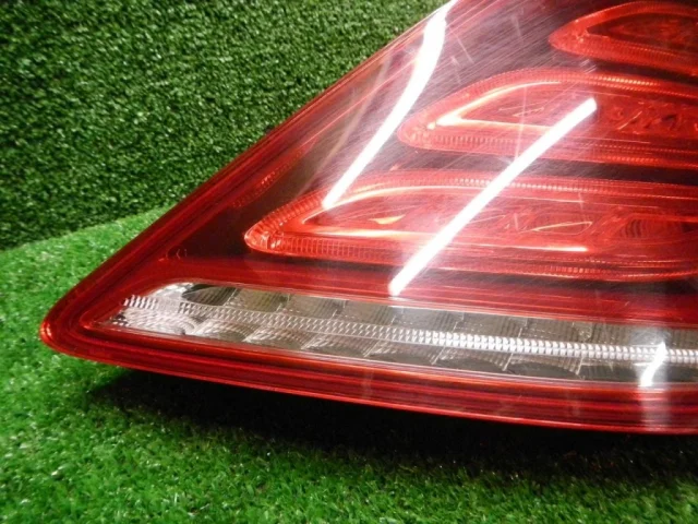 Фонарь правый для Mercedes-Benz S class W222 2013-2017 на фотографиях