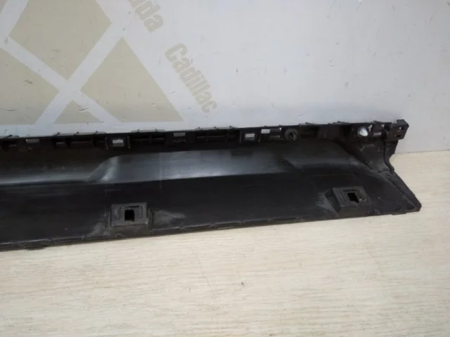 Накладка порога левая для Renault Duster HM 2020+ на фотографиях