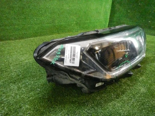 Фары для Volkswagen Jetta 7 2020+ на фотографиях