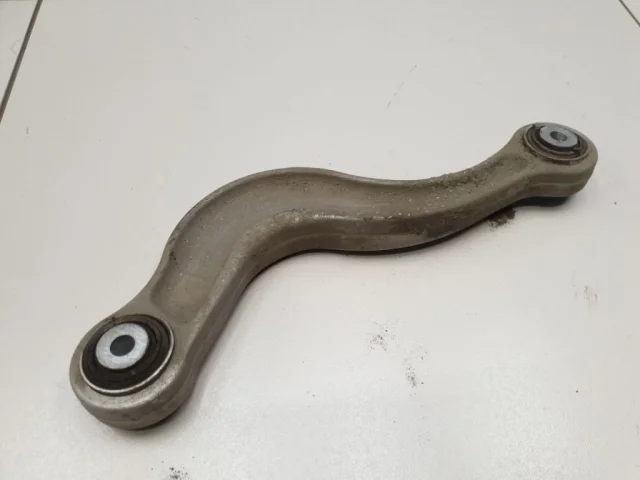 Рычаг задний правый верхний для Porsche Panamera 971 2016-2024 на фотографиях