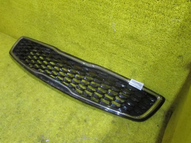 Решетка радиатора для Kia Cerato YD 2016-2020 rest. на фотографиях