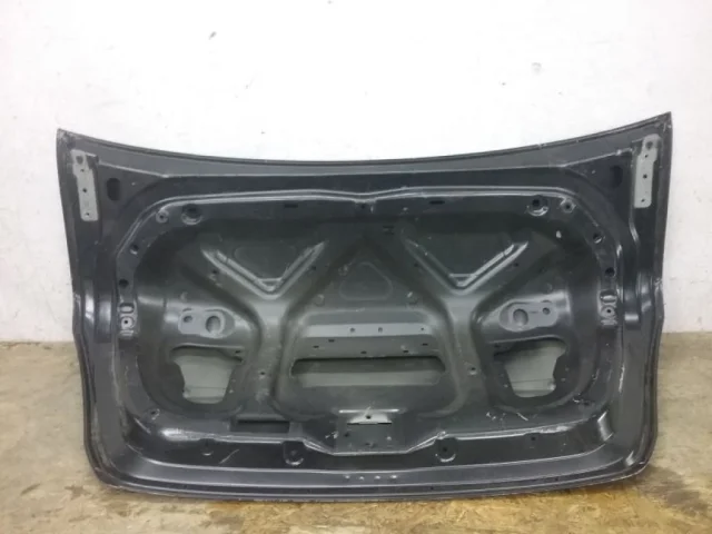 Крышка багажника для Nissan Teana J31 2003-2007 на фотографиях