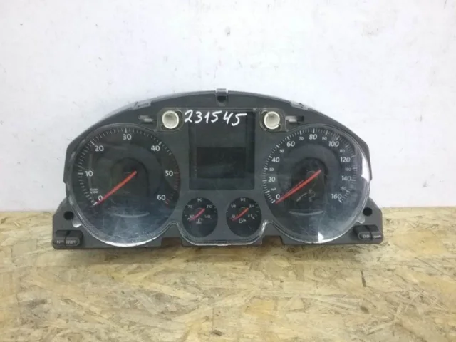 Приборная панель для Volkswagen Passat Variant (B6, Typ 3C) 2004-2010 на фотографиях