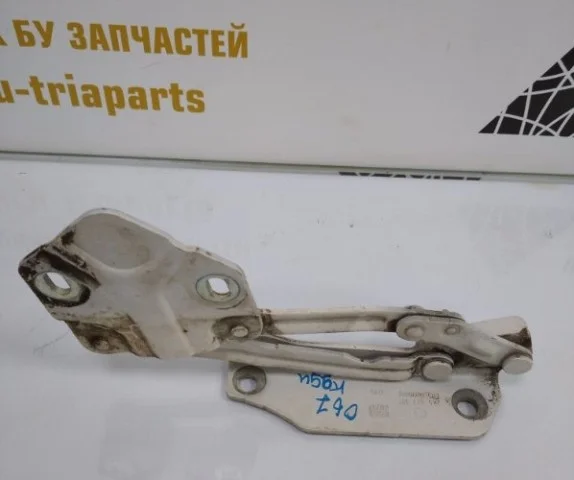 Петля капота левая для Volkswagen Caddy IV (2K) 2015-2020 на фотографиях