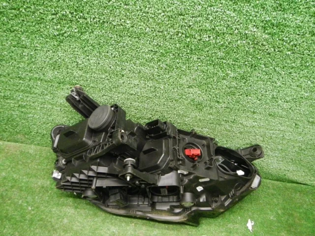 Фары для Volkswagen Passat (B8.5) 2019+ на фотографиях