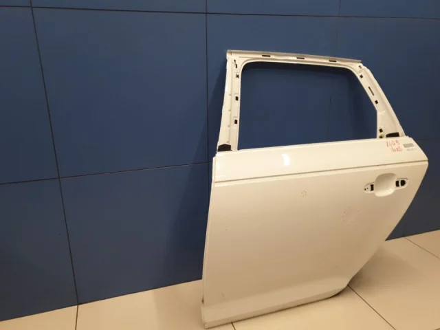 Двери для Audi A4 B9 Avant 2015+ на фотографиях