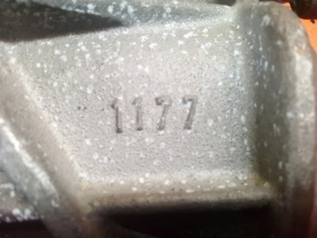 Коленвал для Renault Kangoo Микроавтобус KC 1997-2008 на фотографиях