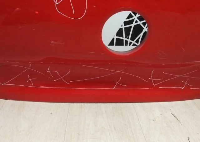 Крышка багажника для Volkswagen Polo V (6R) 2009-2014 на фотографиях