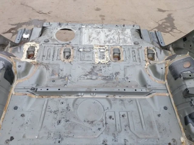 Крылья для Infiniti QX 56 2010-2014 на фотографиях