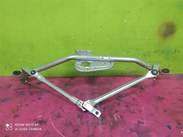 Трапеция стеклоочистителей для Volkswagen Passat Variant (B5+ (B5.5), Typ 3BG) 2000-2005 на фотографиях