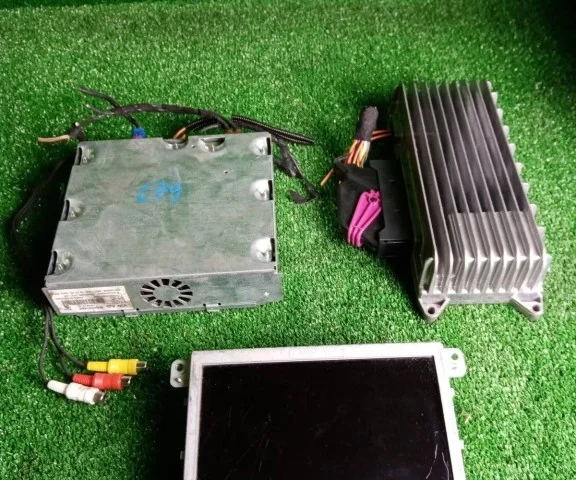 Монитор приборной панели для Audi A4 B8 2007-2015 на фотографиях