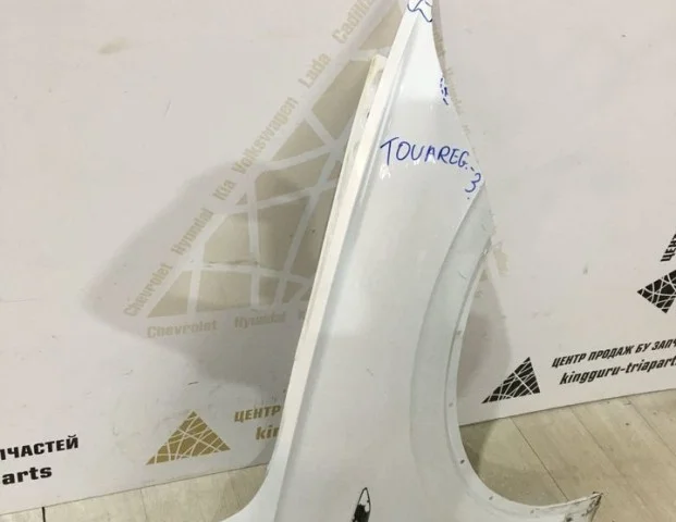 Крылья для Volkswagen Touareg III (CR) 2018+ на фотографиях