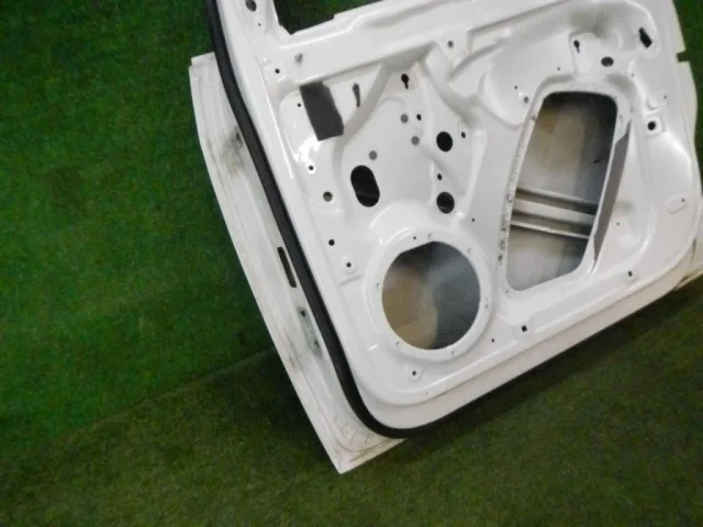 Дверь передняя правая для Volkswagen Caddy IV (2K) 2015-2020 на фотографиях