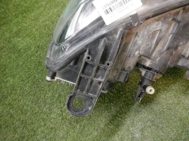 Фара левая для Renault Duster HM 2020+ на фотографиях