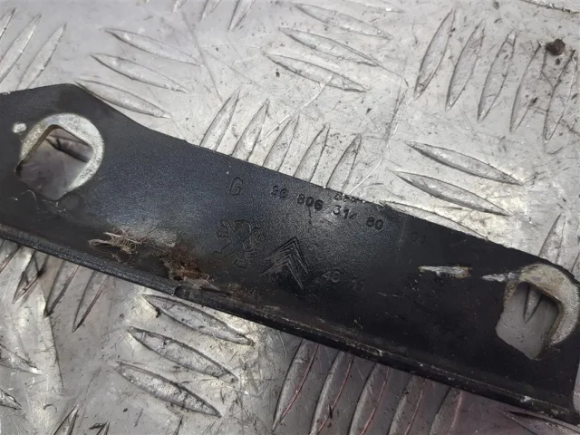 Петля капота левая для Peugeot Partner Фургон 2015+ на фотографиях