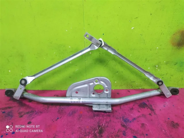 Трапеция стеклоочистителей для Volkswagen Passat Variant (B5+ (B5.5), Typ 3BG) 2000-2005 на фотографиях