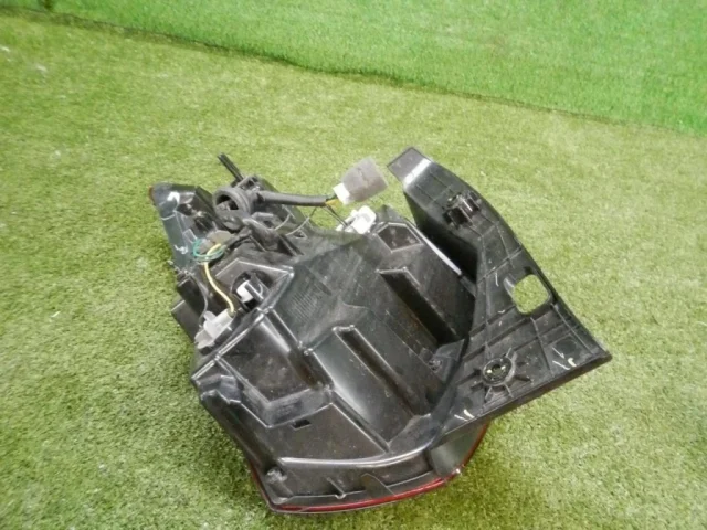 Фонарь внешний правый для Hyundai Creta 2 SU2 2021+ на фотографиях