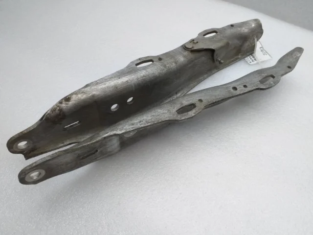 Рычаг задний левый нижний для Mercedes-Benz S class W222 2013-2017 на фотографиях