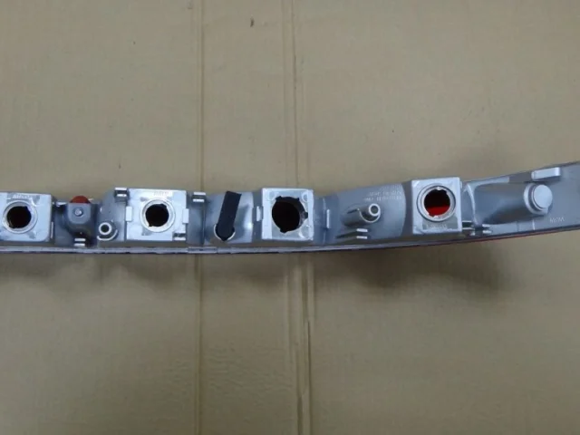 Фонарь внутренний правый для Audi Q5 8R 2008-2016 на фотографиях