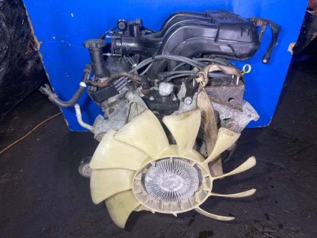 Двигатель для Ford Explorer UN152 2001-2005 на фотографиях