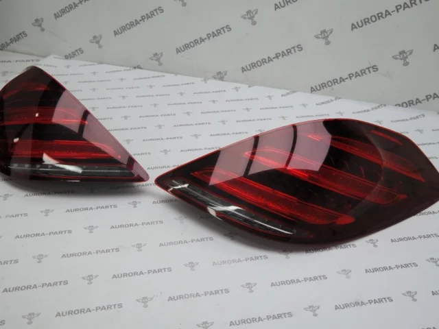 Фонарь правый для Mercedes-Benz S class X222 Maybach 2017-2019 на фотографиях
