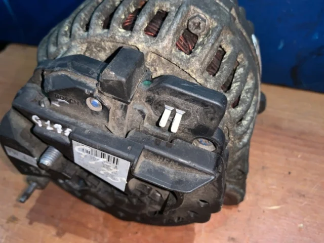 Генератор для Volkswagen Polo IV (9N3) 2005-2009 на фотографиях