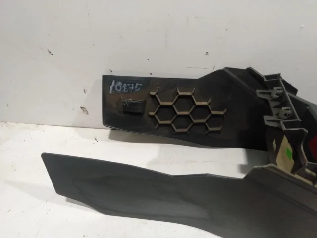 Крышка подлокотника для Volkswagen Polo V (6R) 2009-2014 на фотографиях