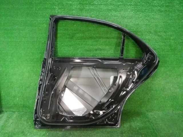 Дверь задняя правая для Mercedes-Benz S class W222 2013-2017 на фотографиях