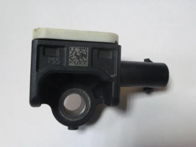 Датчик подушки безопасности для Audi A6 C7 2010-2018 на фотографиях