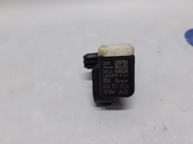 Датчик подушки безопасности для Audi A6 C7 2010-2018 на фотографиях