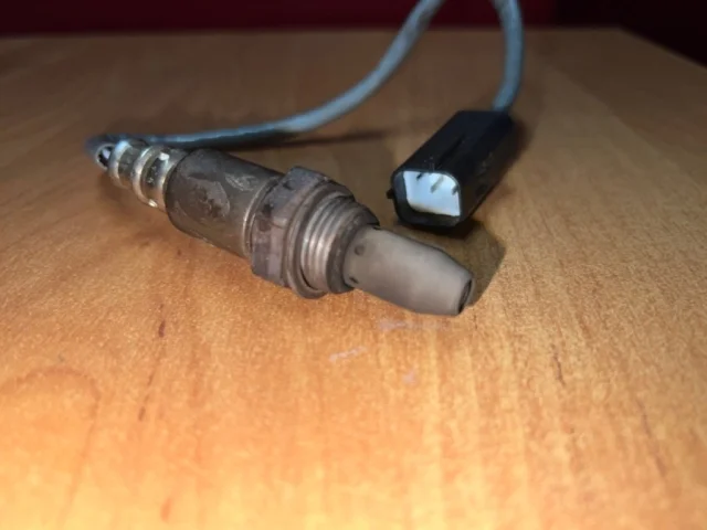 Лямбда-зонд (верхний) для Nissan Teana J32 2008-2013 на фотографиях