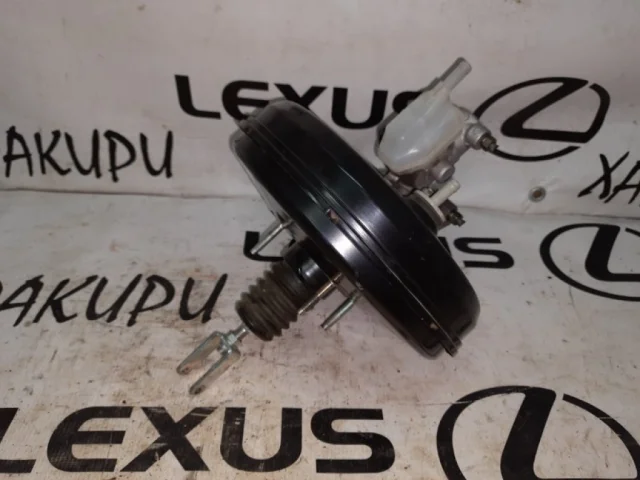 Вакуумный усилитель тормозов для Lexus RX AGL10, GGL10, GLV15, GGL15, GLV10 2009-2015 на фотографиях