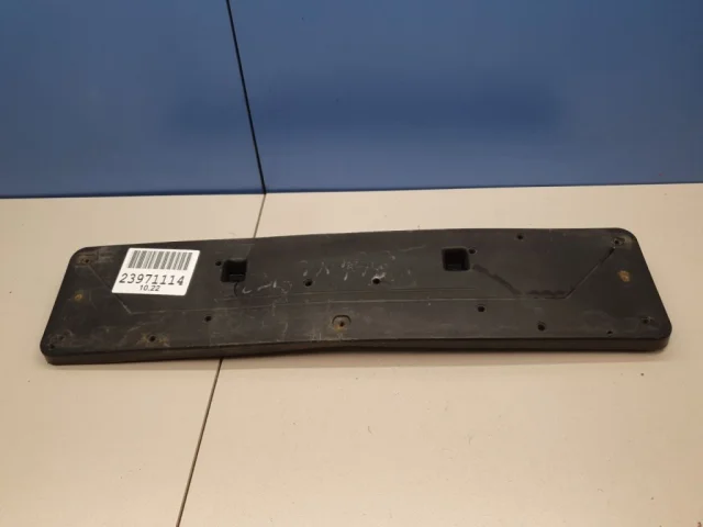 Накладка под номер для Mercedes-Benz GLK class X204 2008-2016 на фотографиях