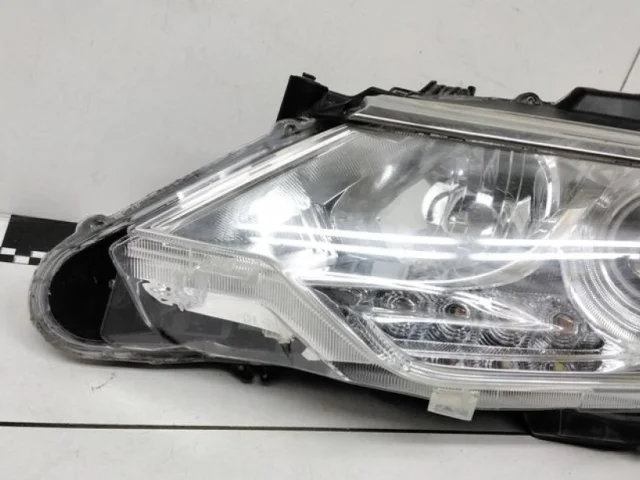 Фара левая для Toyota Camry XV50 II rest 2017-2018 на фотографиях