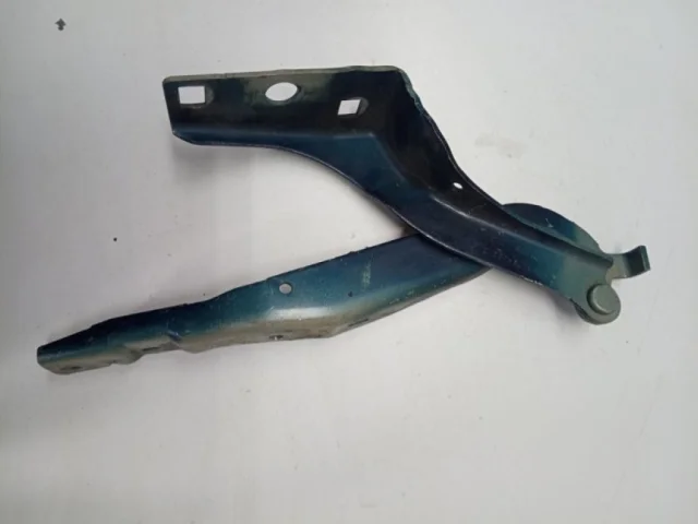 Петля капота левая для Peugeot 308 T7 Хэтчбек 2007-2014 на фотографиях