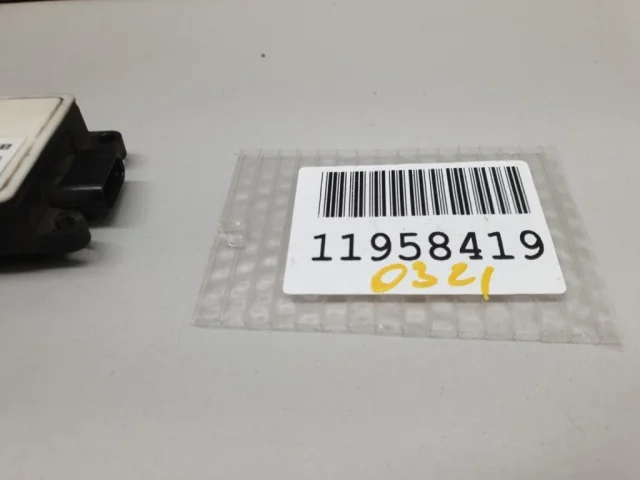 Моторчик корректора фары для BMW 5er G30 2016-2023 на фотографиях