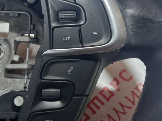 Руль для Citroen C4 Хэтчбек 3dr 2004-2011 на фотографиях