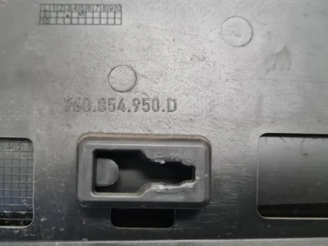 Стекло двери заднее правое для Volkswagen Touareg III (CR) 2018+ на фотографиях