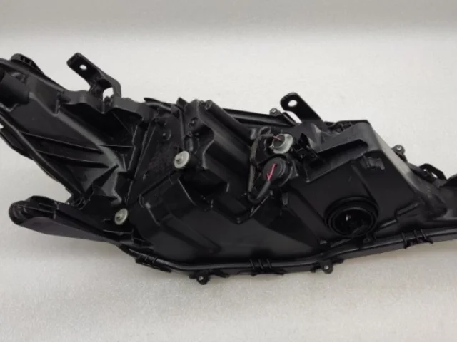 Фара левая для Toyota Camry XV70 rest 2021+ на фотографиях