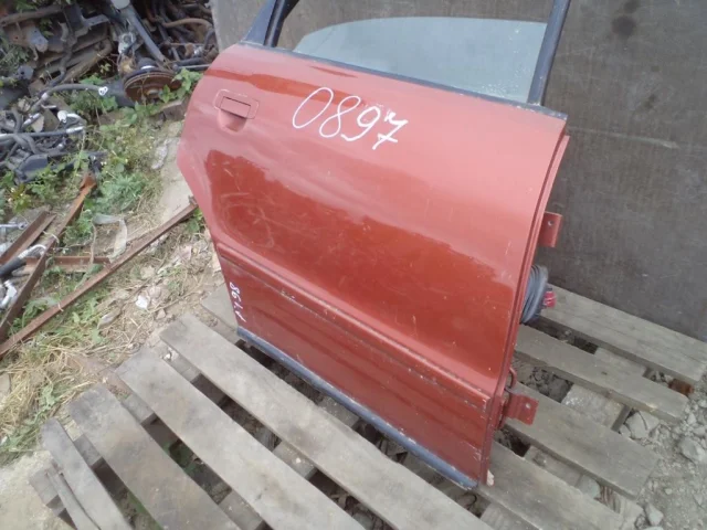 Двери для Audi A4 B5 Avant 1994-2001 на фотографиях