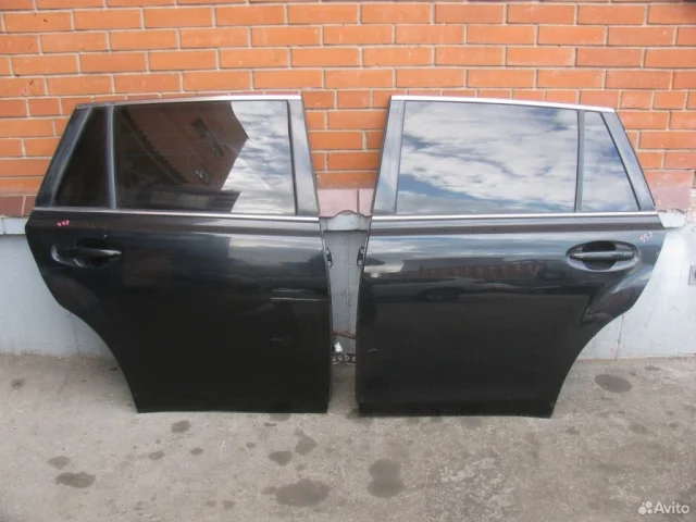 Двери для Subaru Legacy Универсал BR/B14 2009-2015 на фотографиях