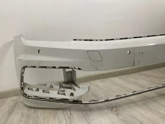 Бампер для Volkswagen Passat (B8.5) Variant, R-line, GTE 2019+ на фотографиях