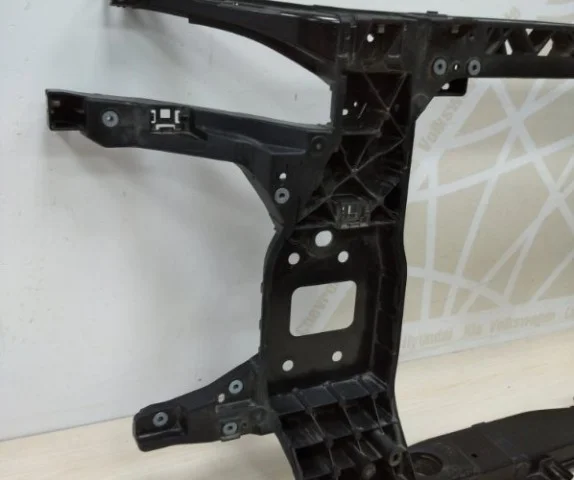 Панель радиатора (телевизор) для Hyundai Tucson NX4 2020+ на фотографиях