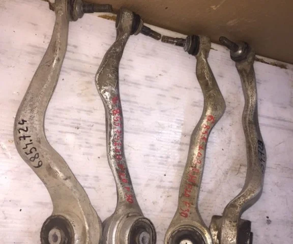 Рычаг передний правый верхний для BMW 3er F30 2011-2019 на фотографиях