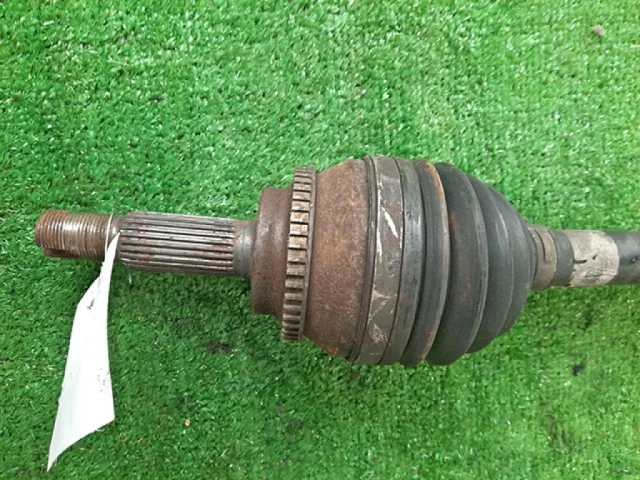 Привод передний правый для Toyota Avensis Седан T220 1997-2003 на фотографиях