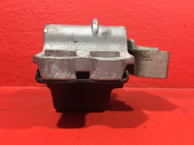 Опора двигателя передняя левая верхняя для Volkswagen Jetta 5 1K 2005-2010 на фотографиях
